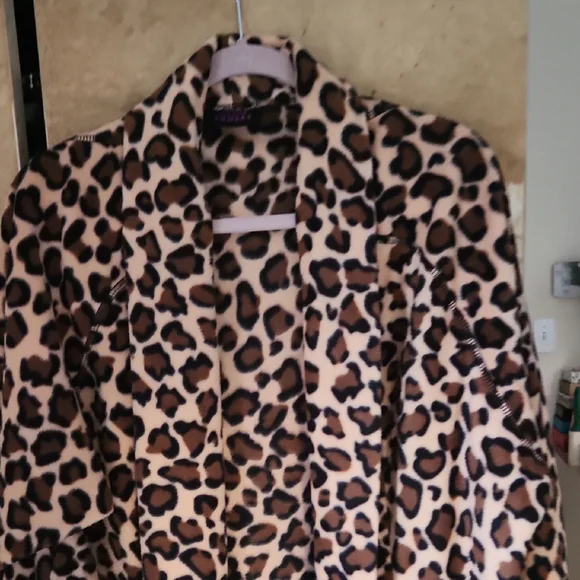 NWT-Suzanne Somers Leopard (100% Polyester Leopard Print Fabric) Swing Jacket - Picture 7 of 9